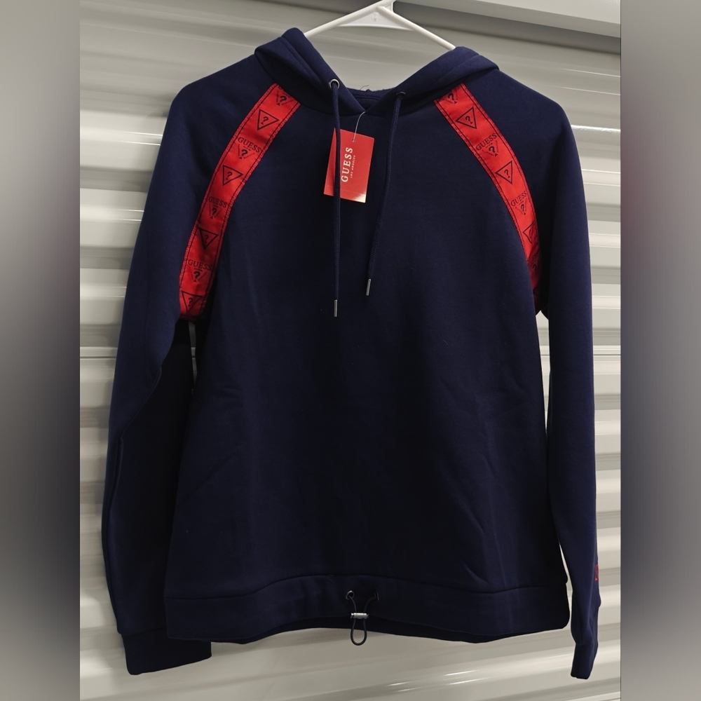 ORIGINAL Guess blue sweater with red stripe Size M Navy Nocturnal